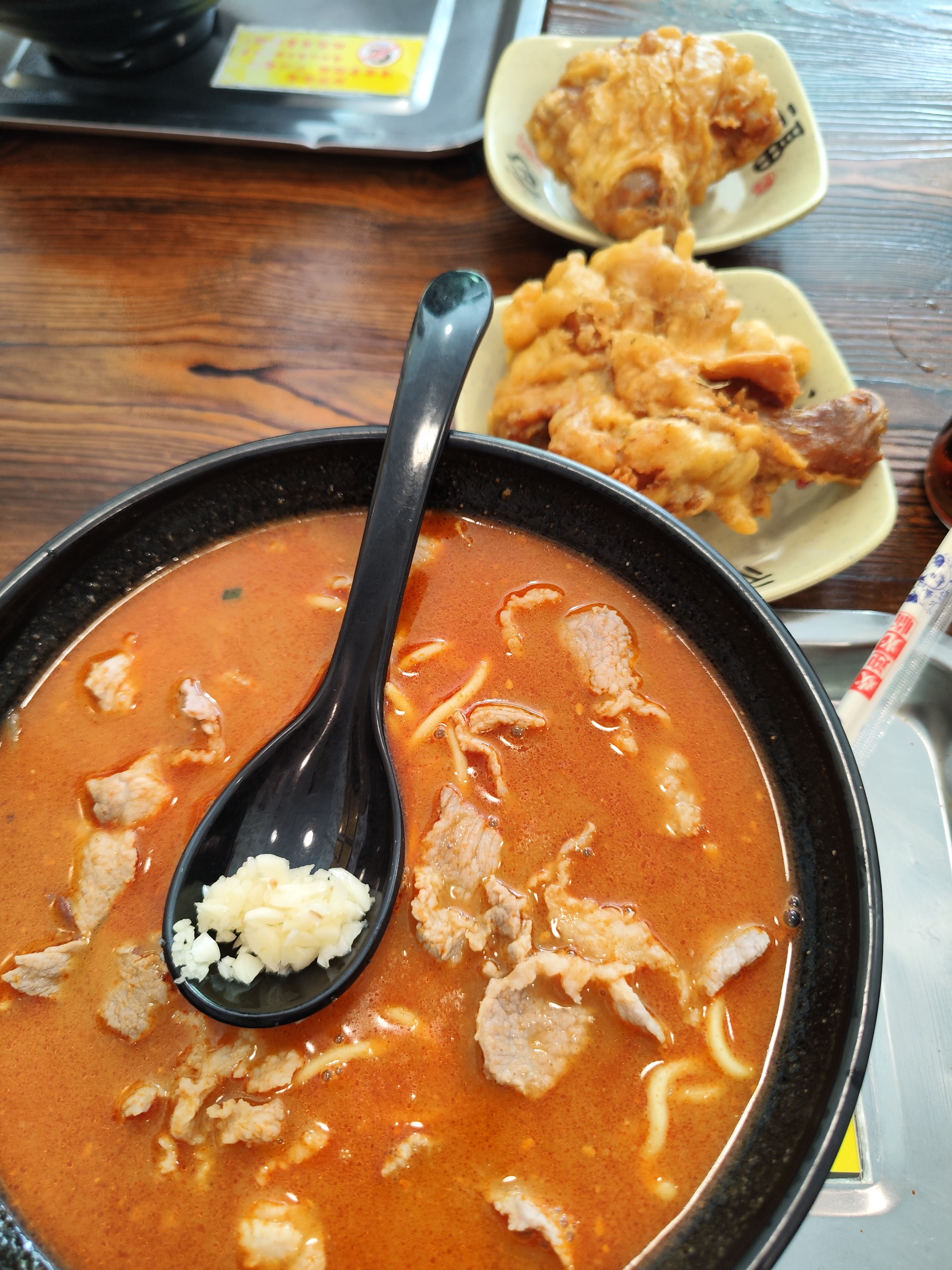 这次我加的料少了 罗汉肉(即猪肉)和一个大鸡比