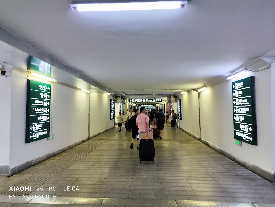 地下出站通道